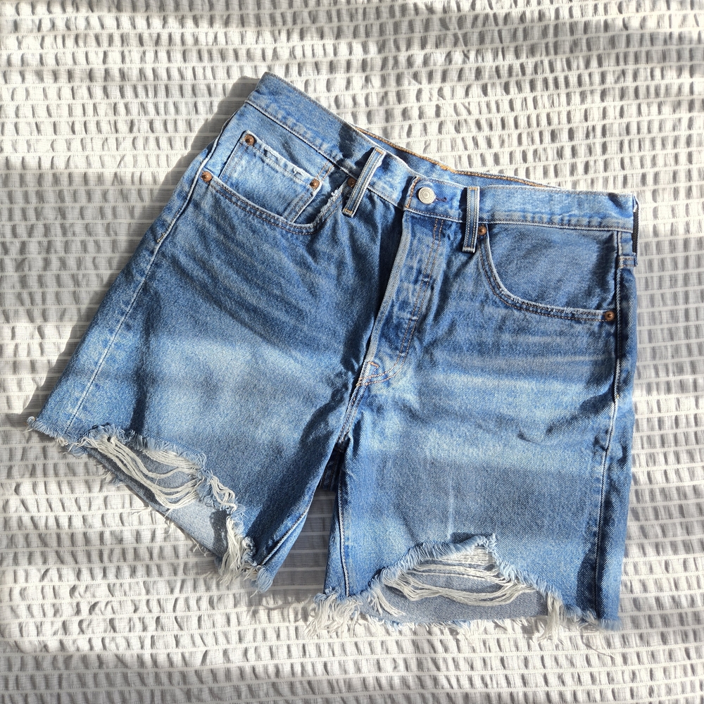 Levi's Denim Shorts Mid Thigh Bermuda Mid Blue Distressed Raw Hem